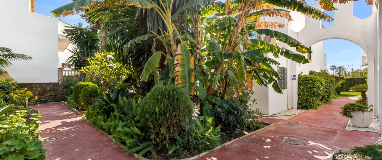 Resale - Town house - Estepona - Estepona Centro