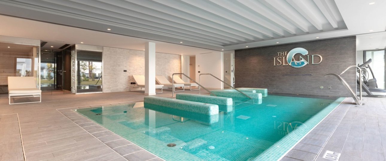 Resale - Town house - Estepona - Estepona Centro