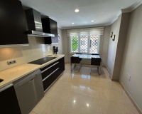 Resale - Town house - Estepona - Estepona Centro