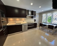 Resale - Town house - Estepona - Estepona Centro
