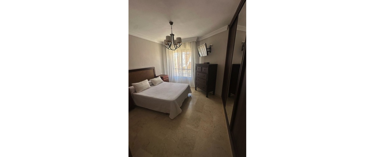 Resale - Town house - Estepona - Estepona Centro