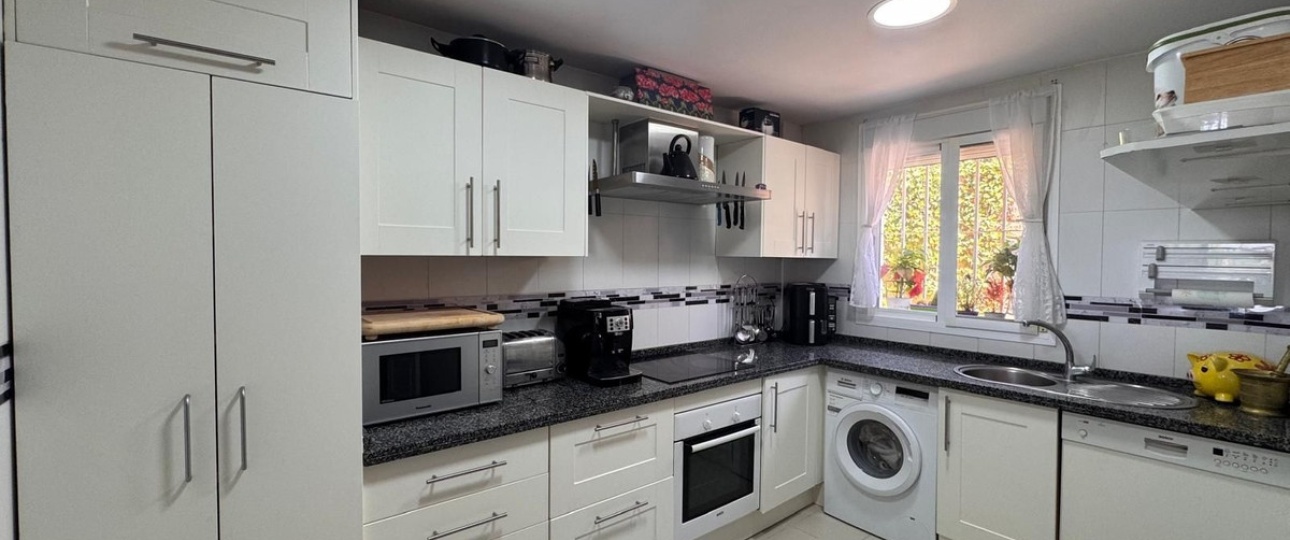 Resale - Town house - Estepona - Estepona Centro