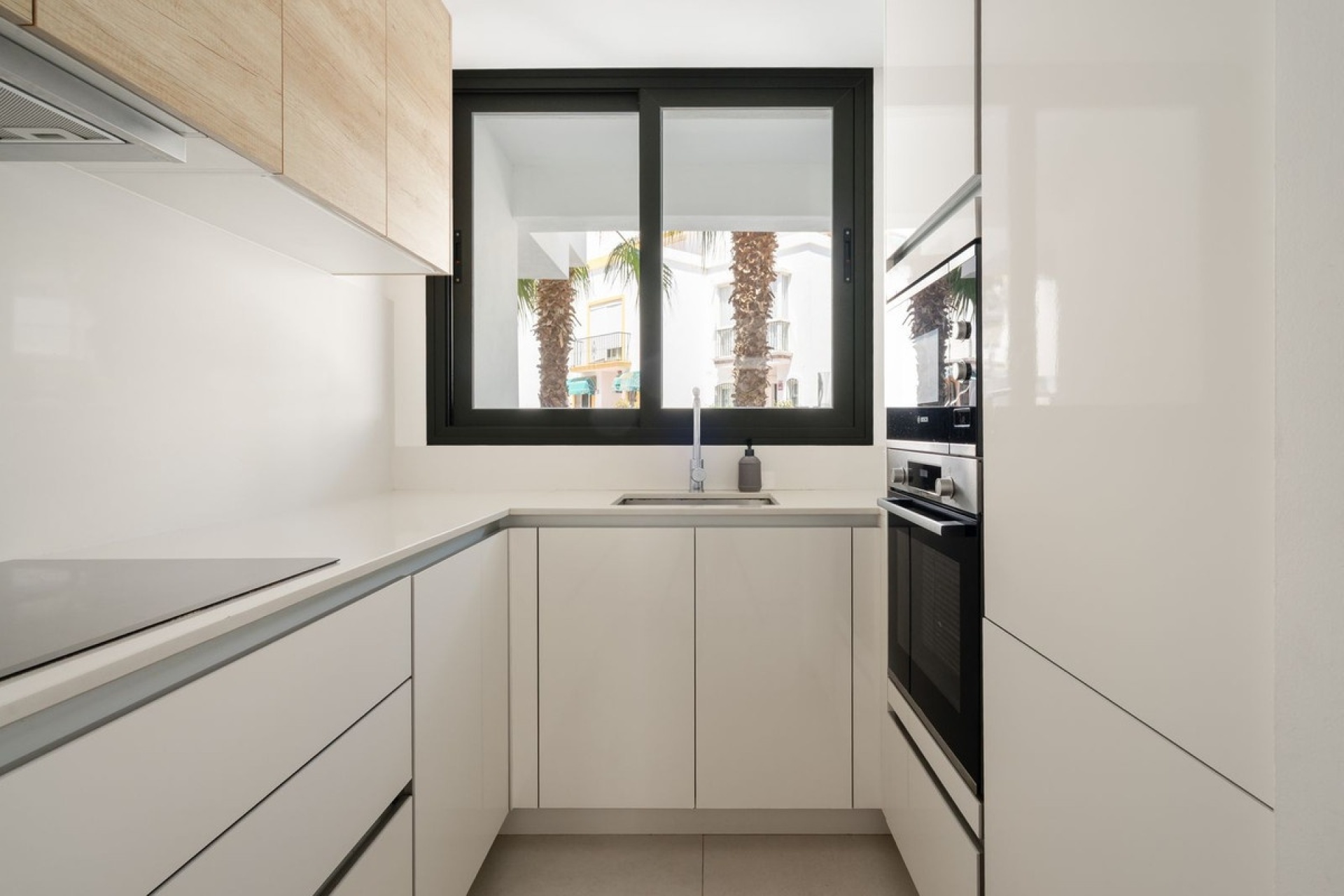 Resale - Town house - Estepona - Estepona Centro