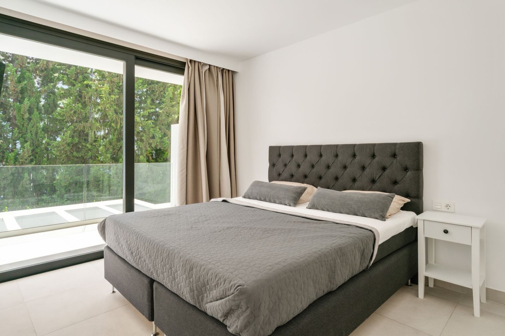 Resale - Town house - Estepona - Estepona Centro