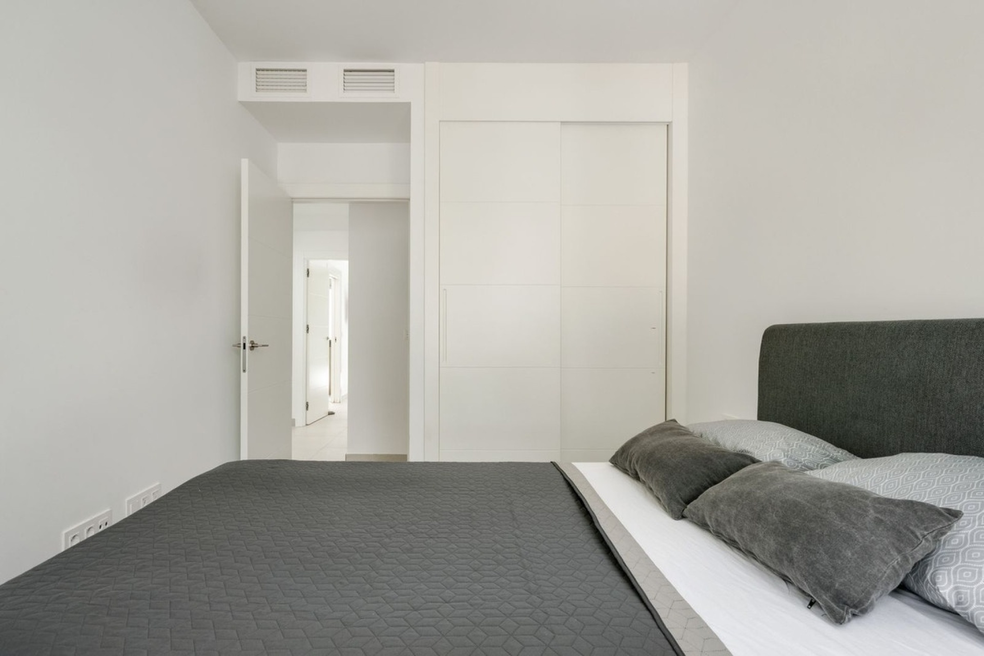 Resale - Town house - Estepona - Estepona Centro