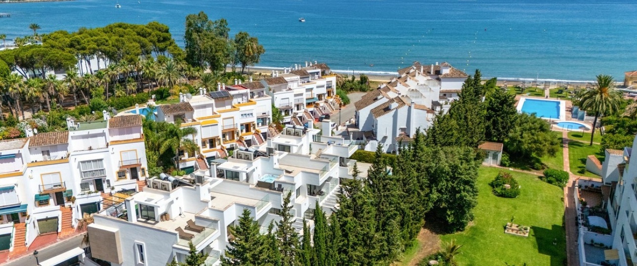 Resale - Town house - Estepona - Estepona Centro