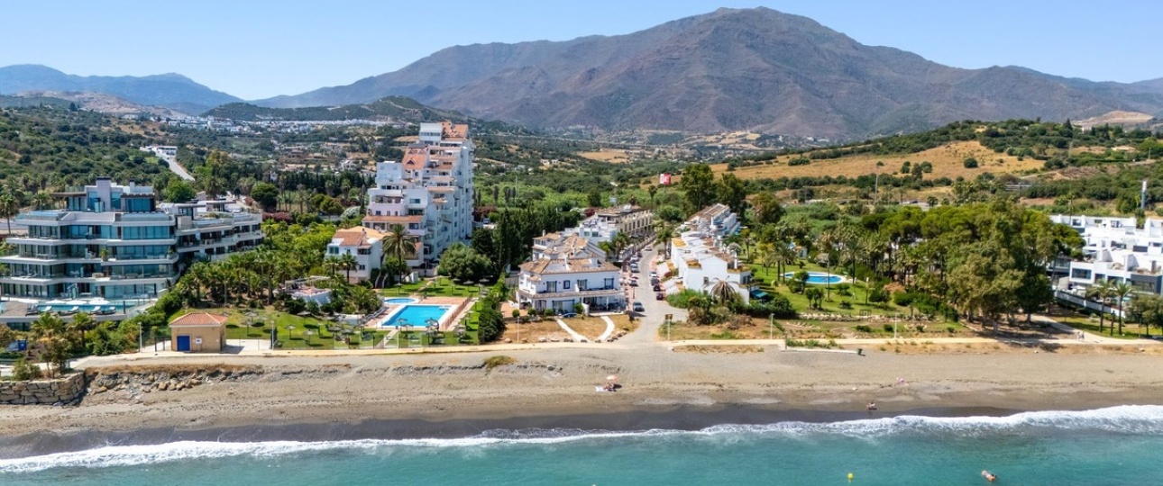 Resale - Town house - Estepona - Estepona Centro