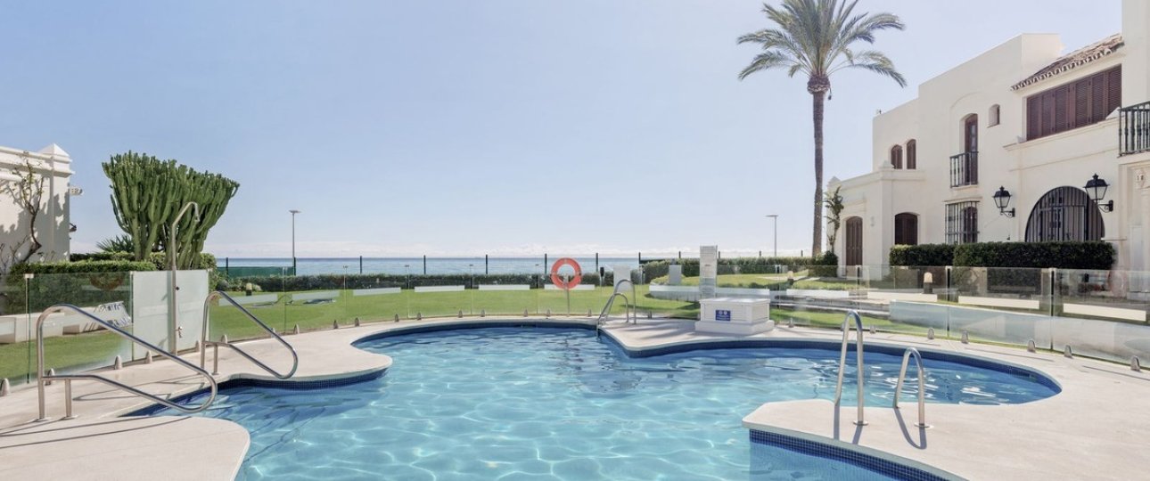 Resale - Town house - Estepona - Estepona Centro