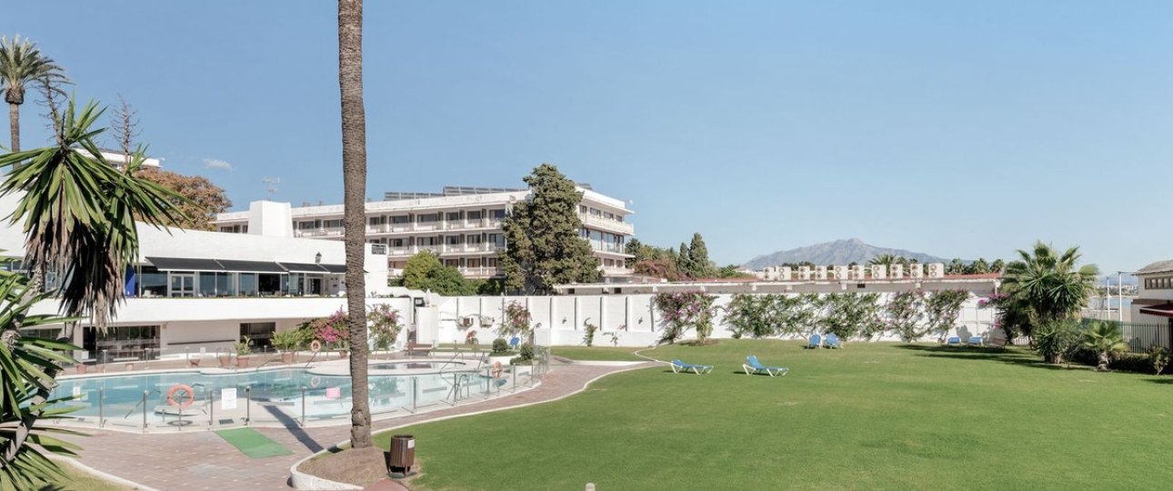 Resale - Town house - Estepona - Estepona Centro