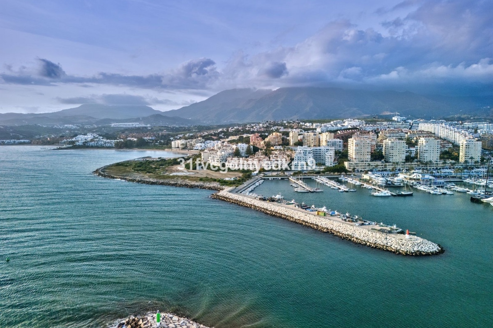 Resale - Town house - Estepona - Estepona Centro