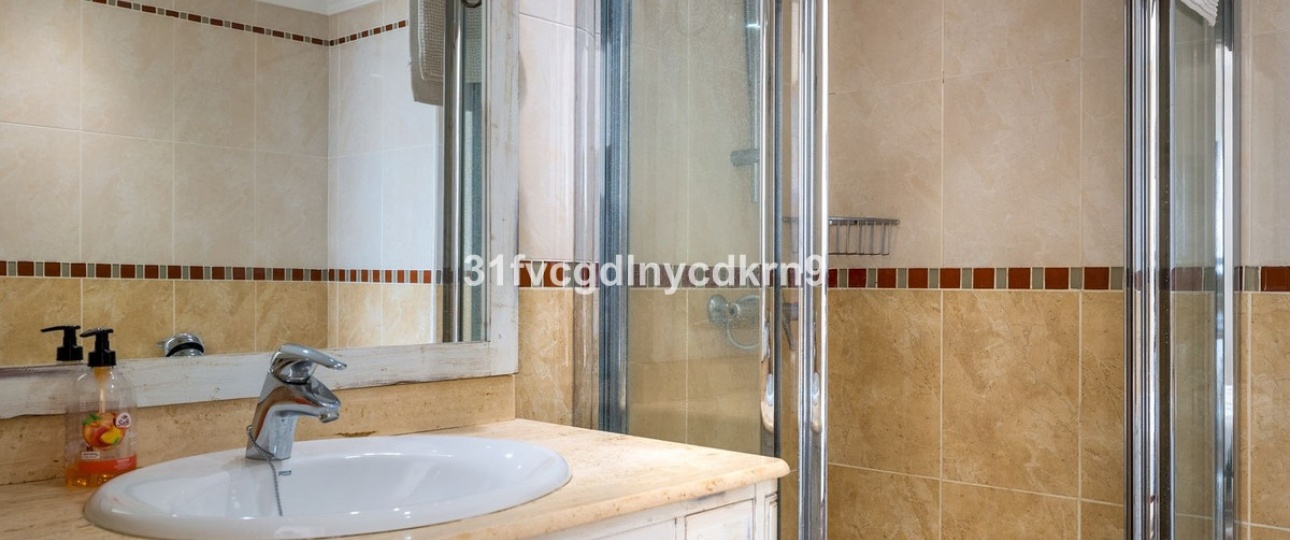 Resale - Town house - Estepona - Estepona Centro