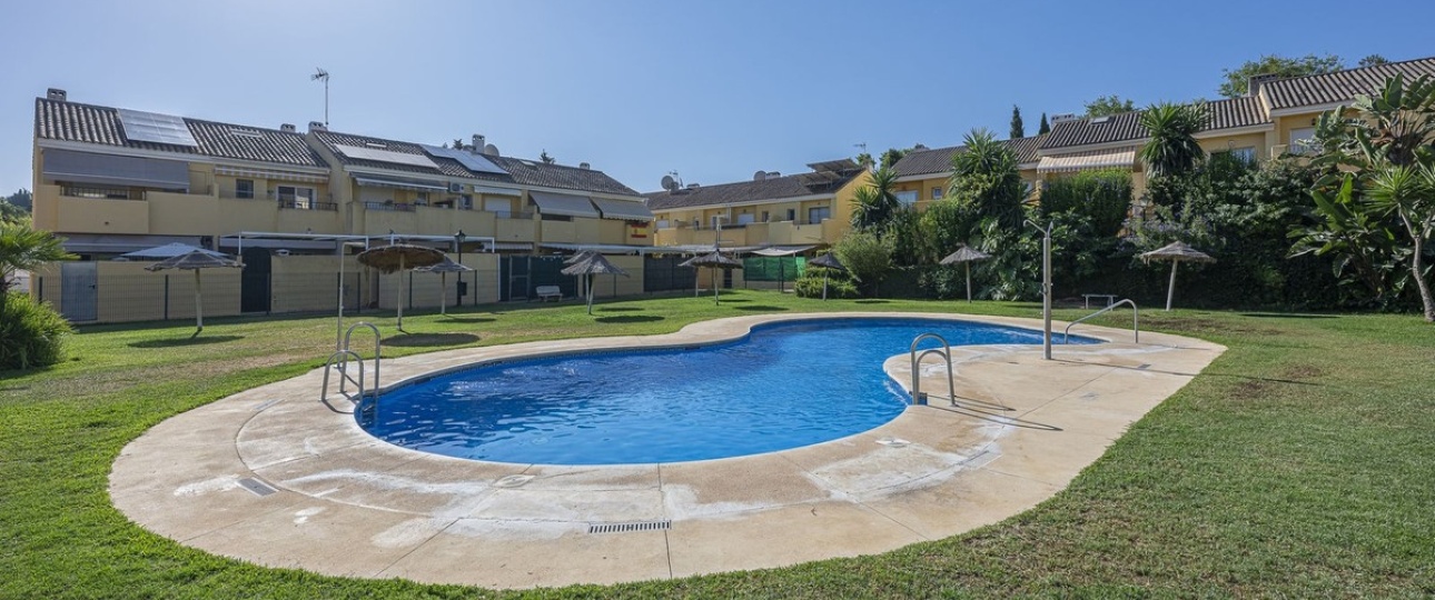 Resale - Town house - Estepona - Estepona Centro