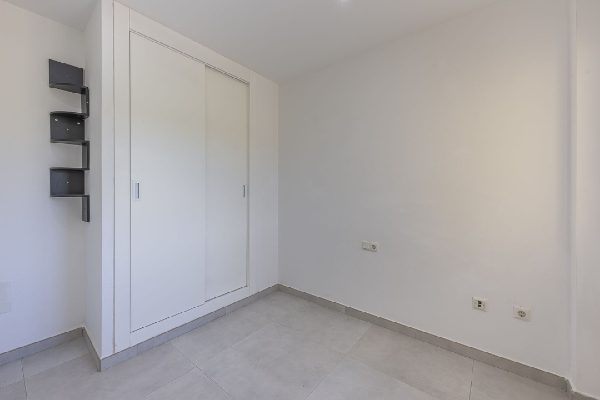 Resale - Town house - Estepona - Estepona Centro