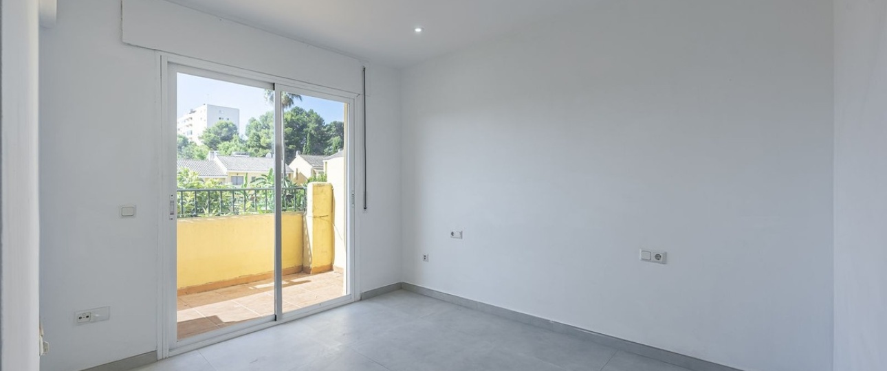 Resale - Town house - Estepona - Estepona Centro