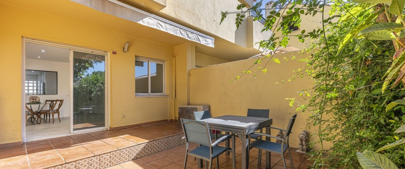Resale - Town house - Estepona - Estepona Centro