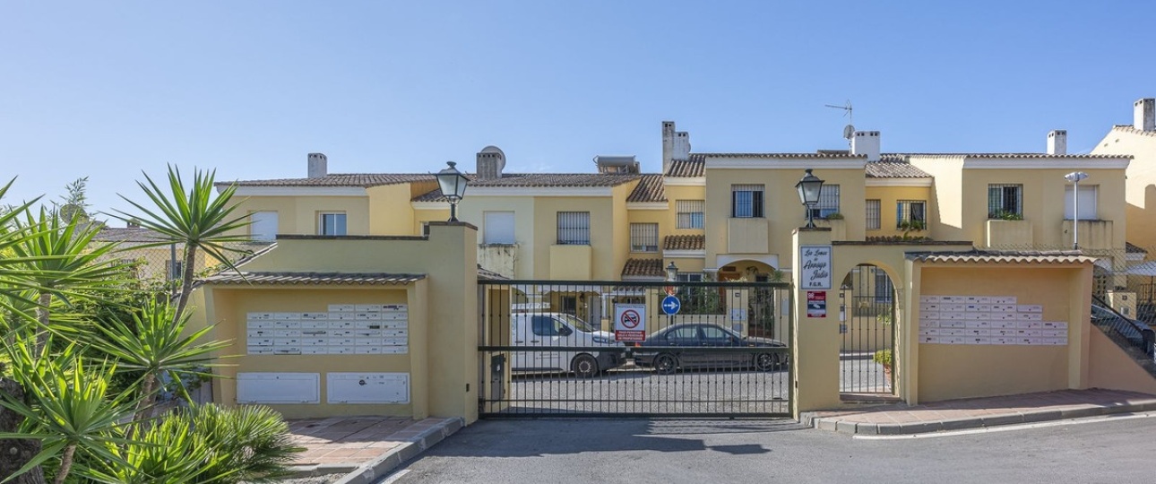 Resale - Town house - Estepona - Estepona Centro