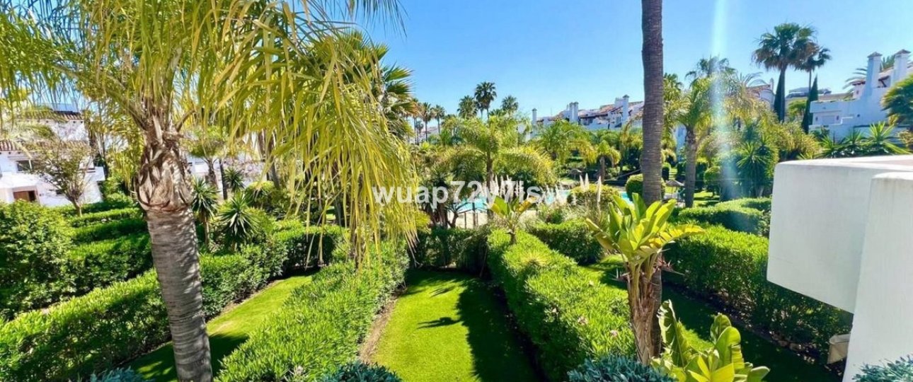 Resale - Town house - Estepona - Estepona Centro