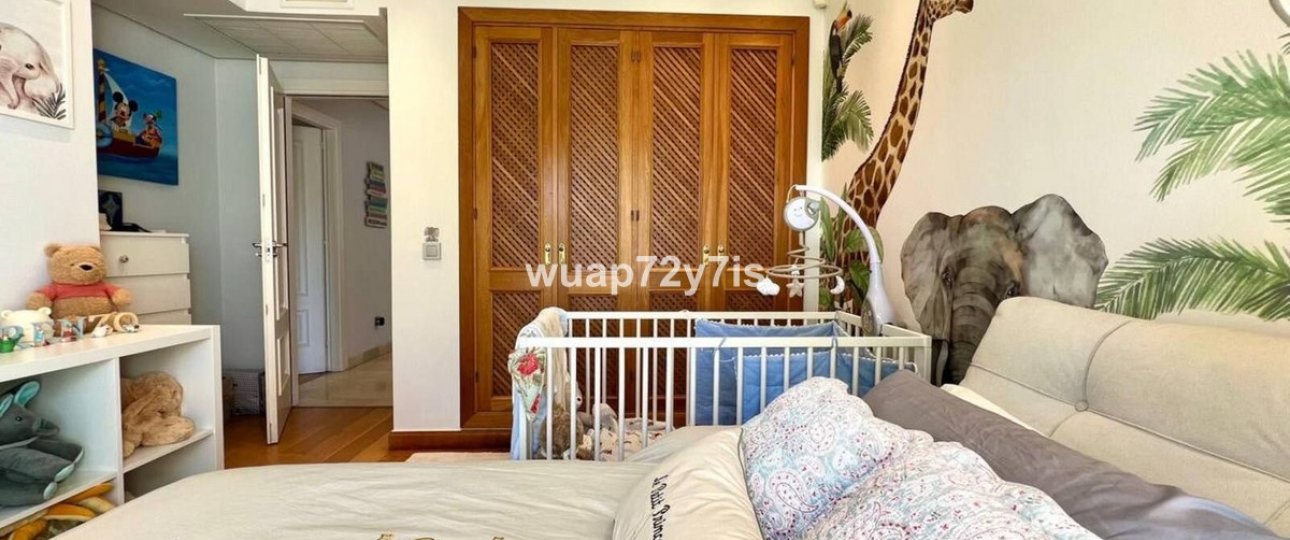Resale - Town house - Estepona - Estepona Centro