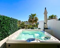 Resale - Town house - Estepona - Estepona Centro