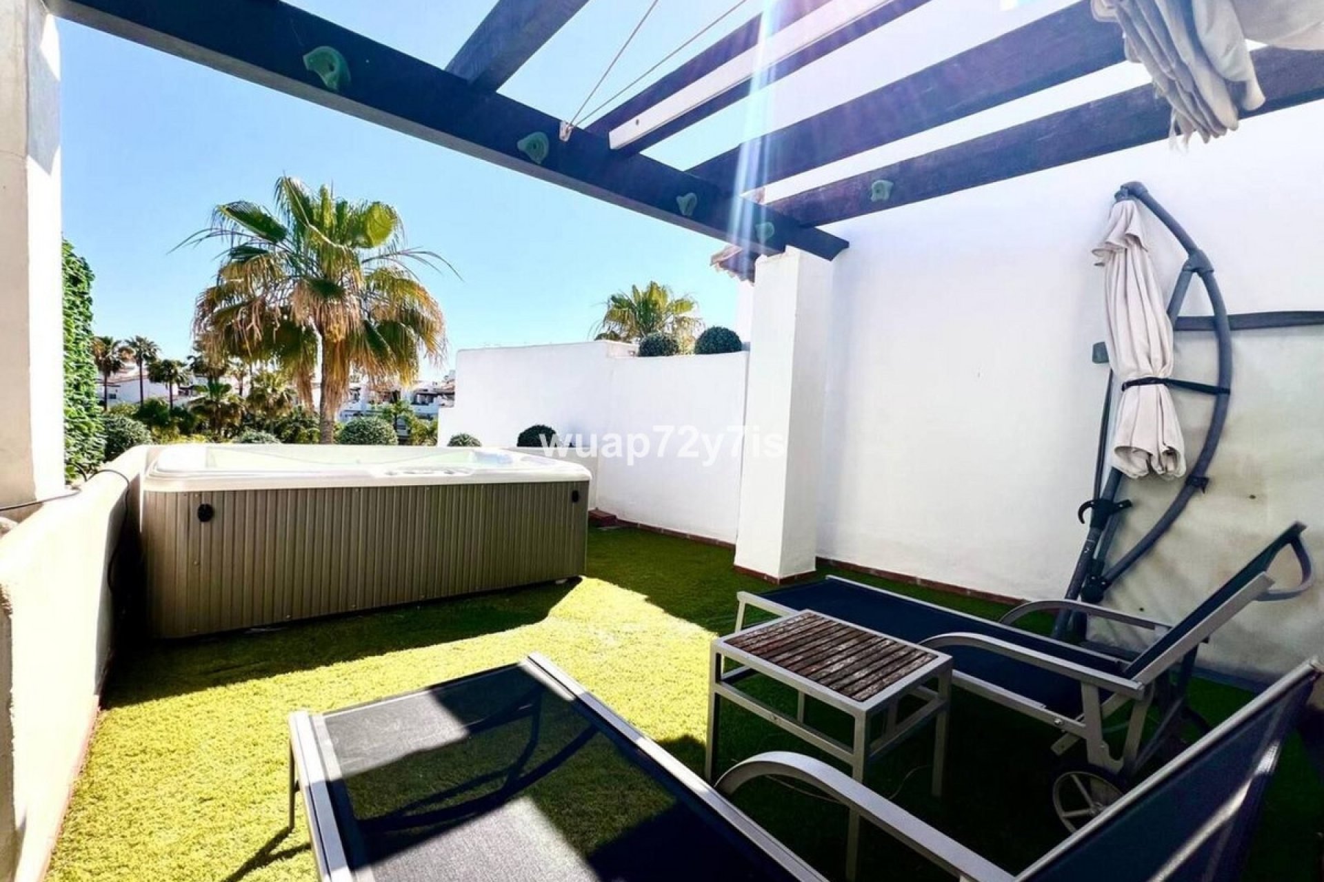 Resale - Town house - Estepona - Estepona Centro