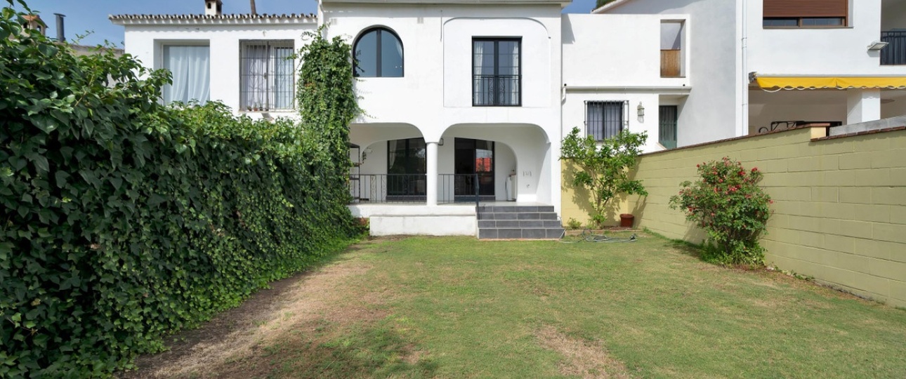Resale - Town house - Estepona - Estepona Centro