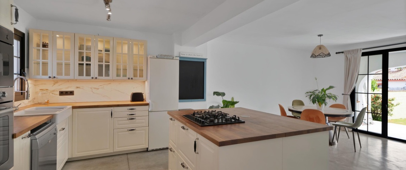 Resale - Town house - Estepona - Estepona Centro