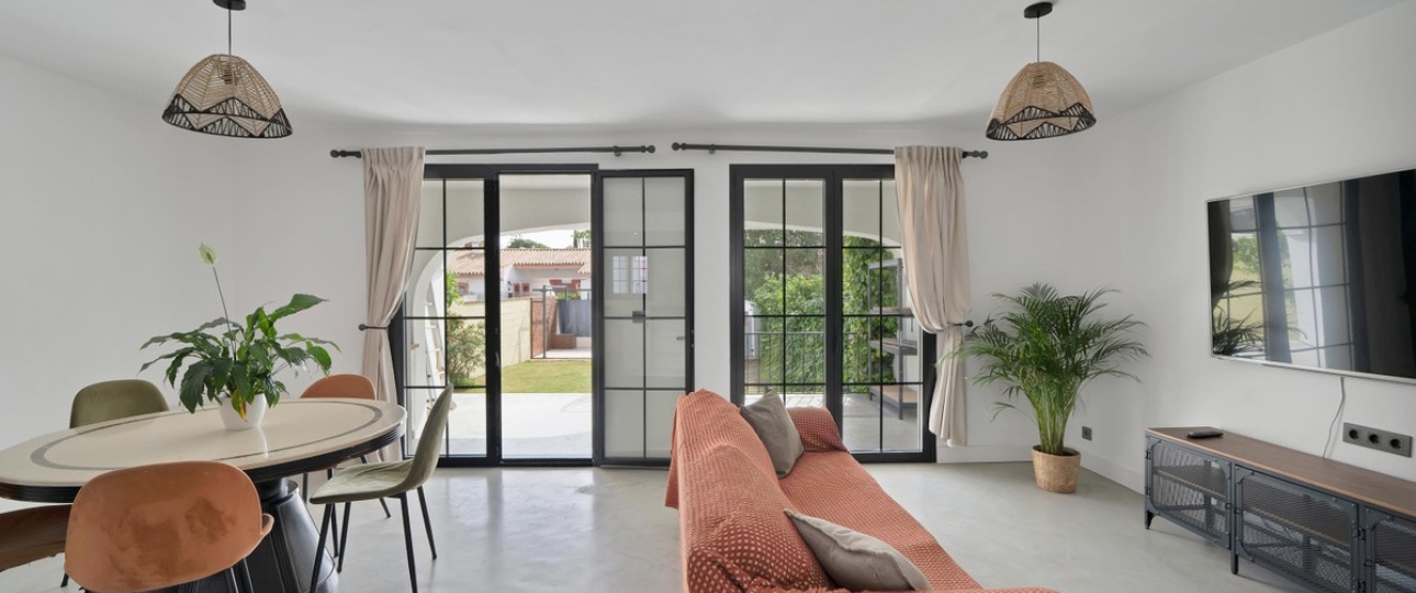 Resale - Town house - Estepona - Estepona Centro