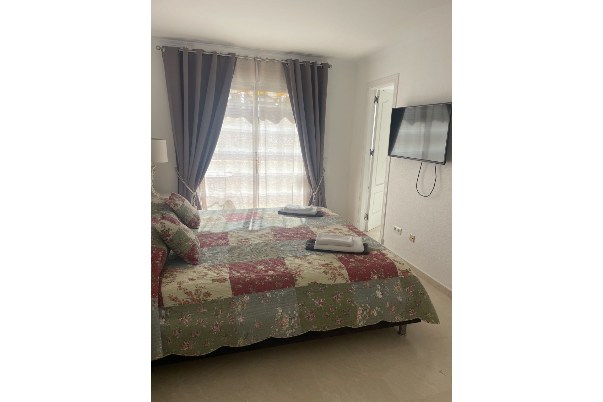 Resale - Town house - Estepona - Estepona Centro