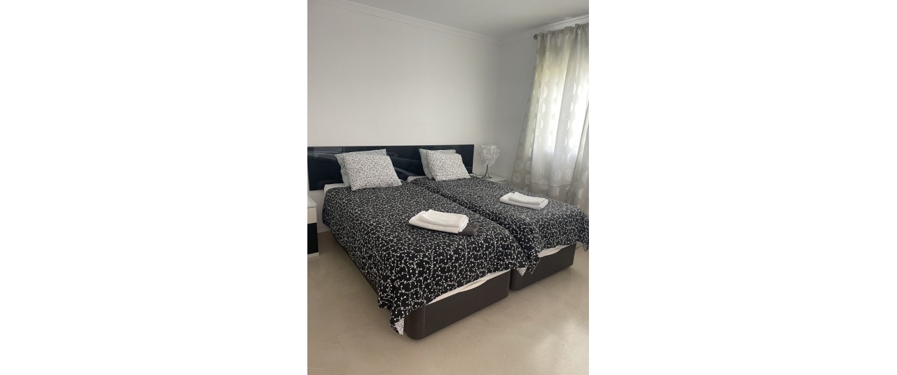 Resale - Town house - Estepona - Estepona Centro