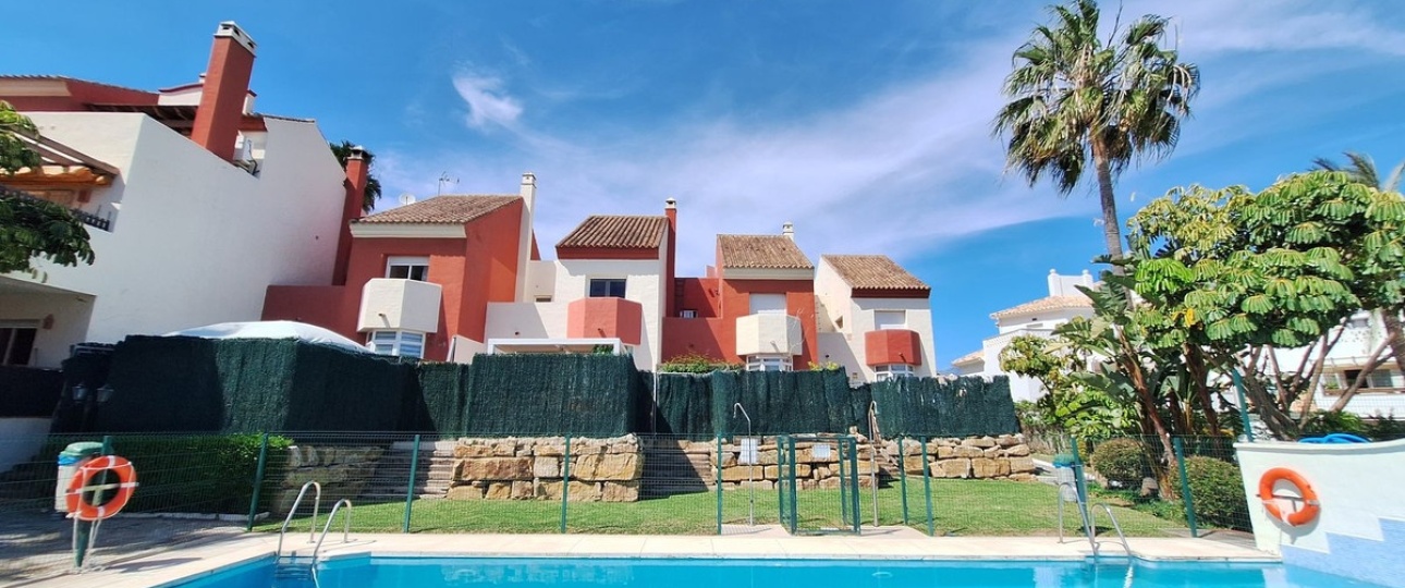 Resale - Town house - Estepona - Estepona Centro
