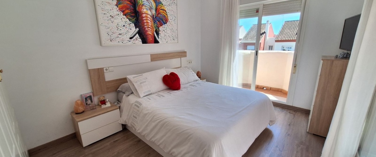 Resale - Town house - Estepona - Estepona Centro