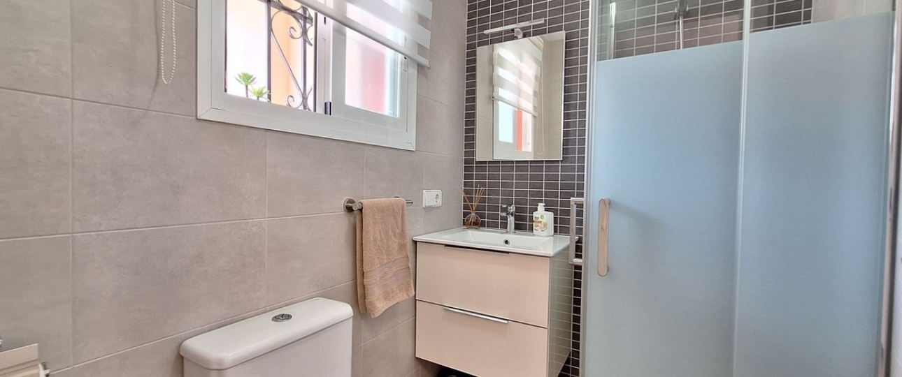 Resale - Town house - Estepona - Estepona Centro