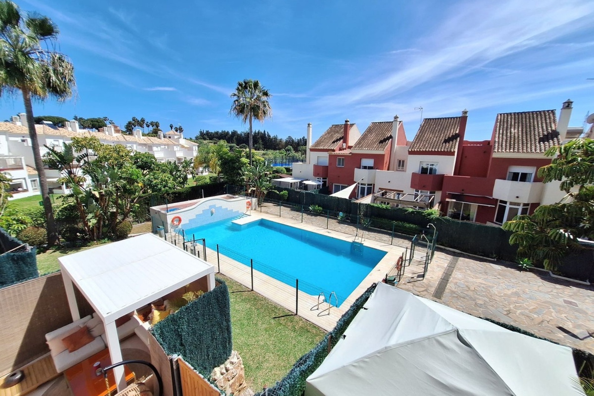 Resale - Town house - Estepona - Estepona Centro