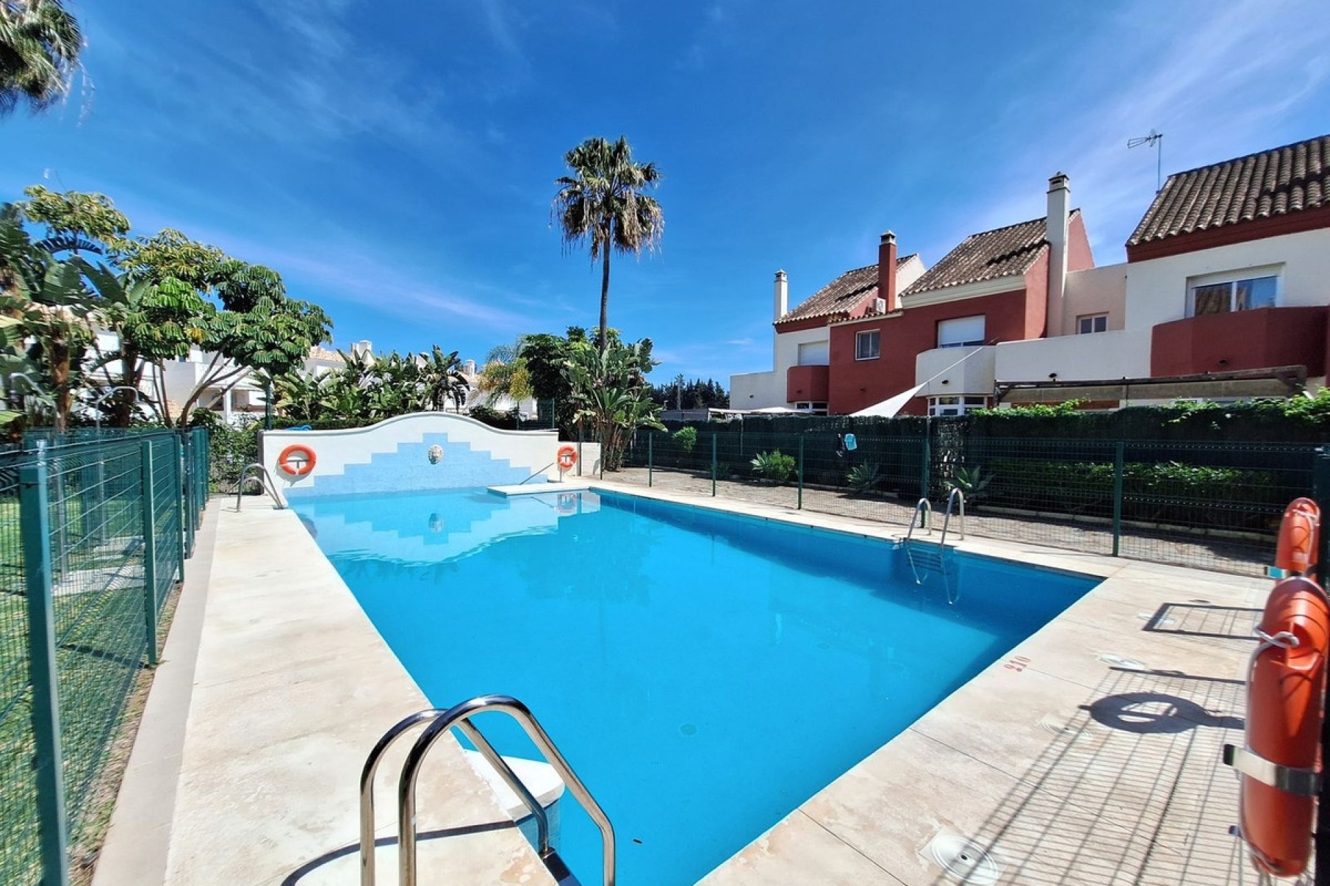 Resale - Town house - Estepona - Estepona Centro