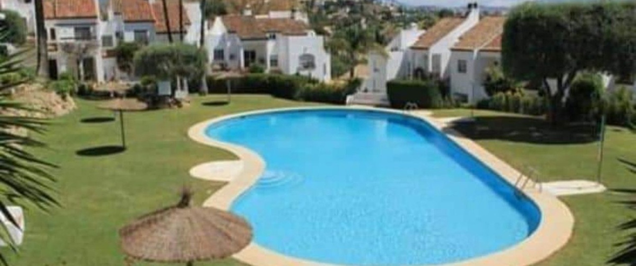 Resale - Town house - Estepona - Estepona Centro