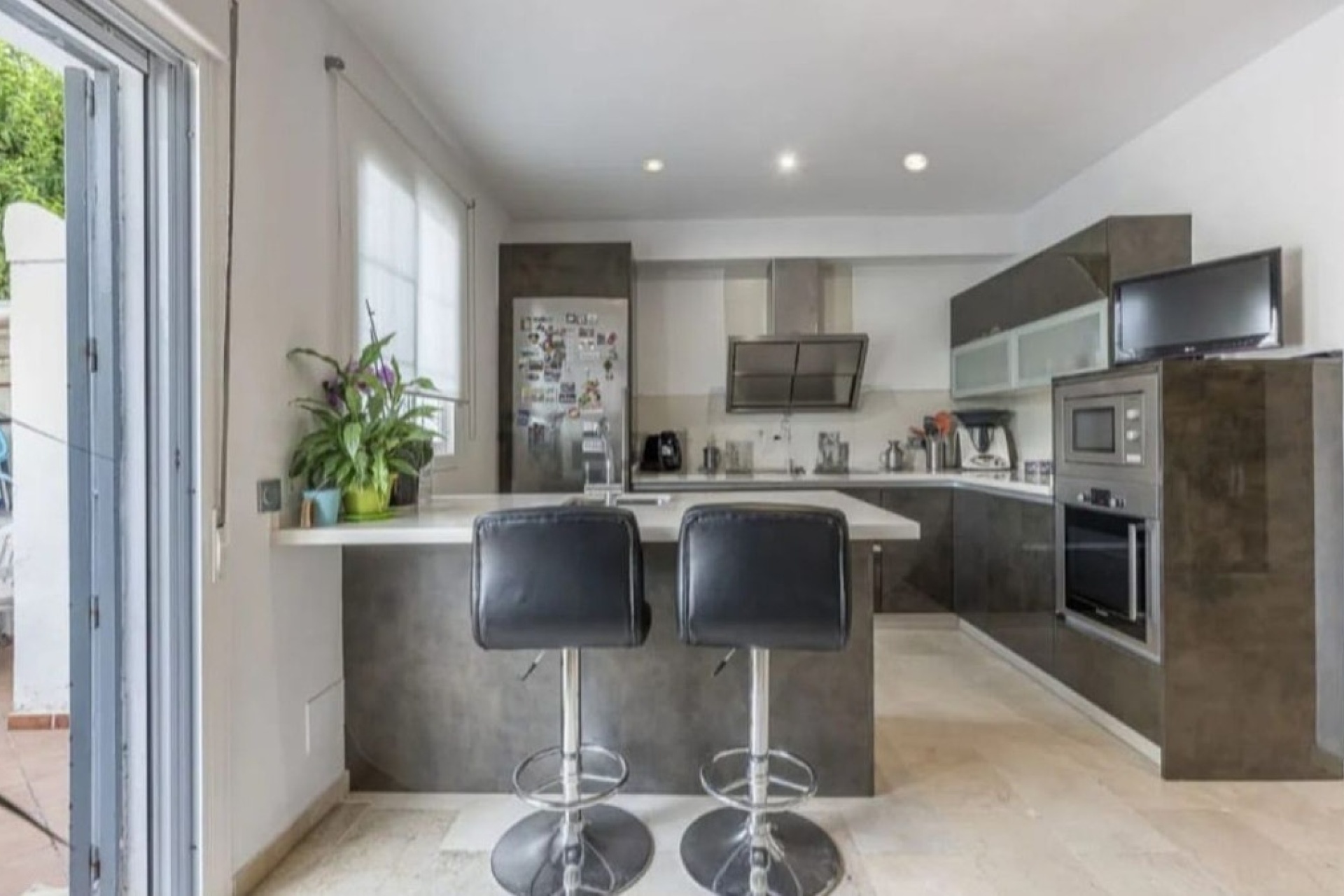 Resale - Town house - Estepona - Estepona Centro