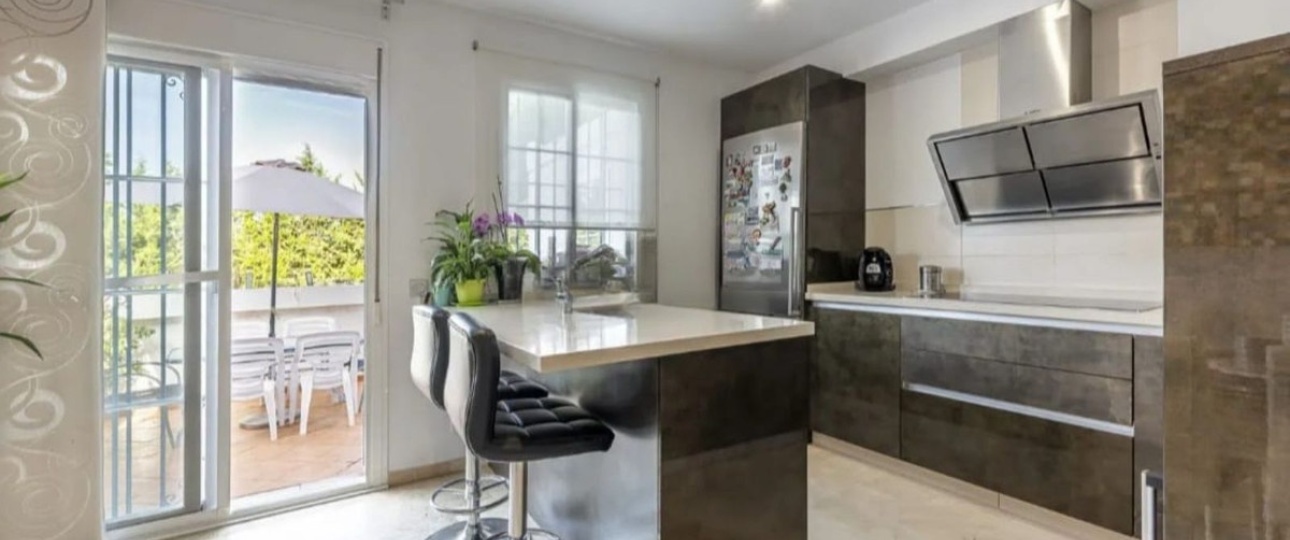 Resale - Town house - Estepona - Estepona Centro