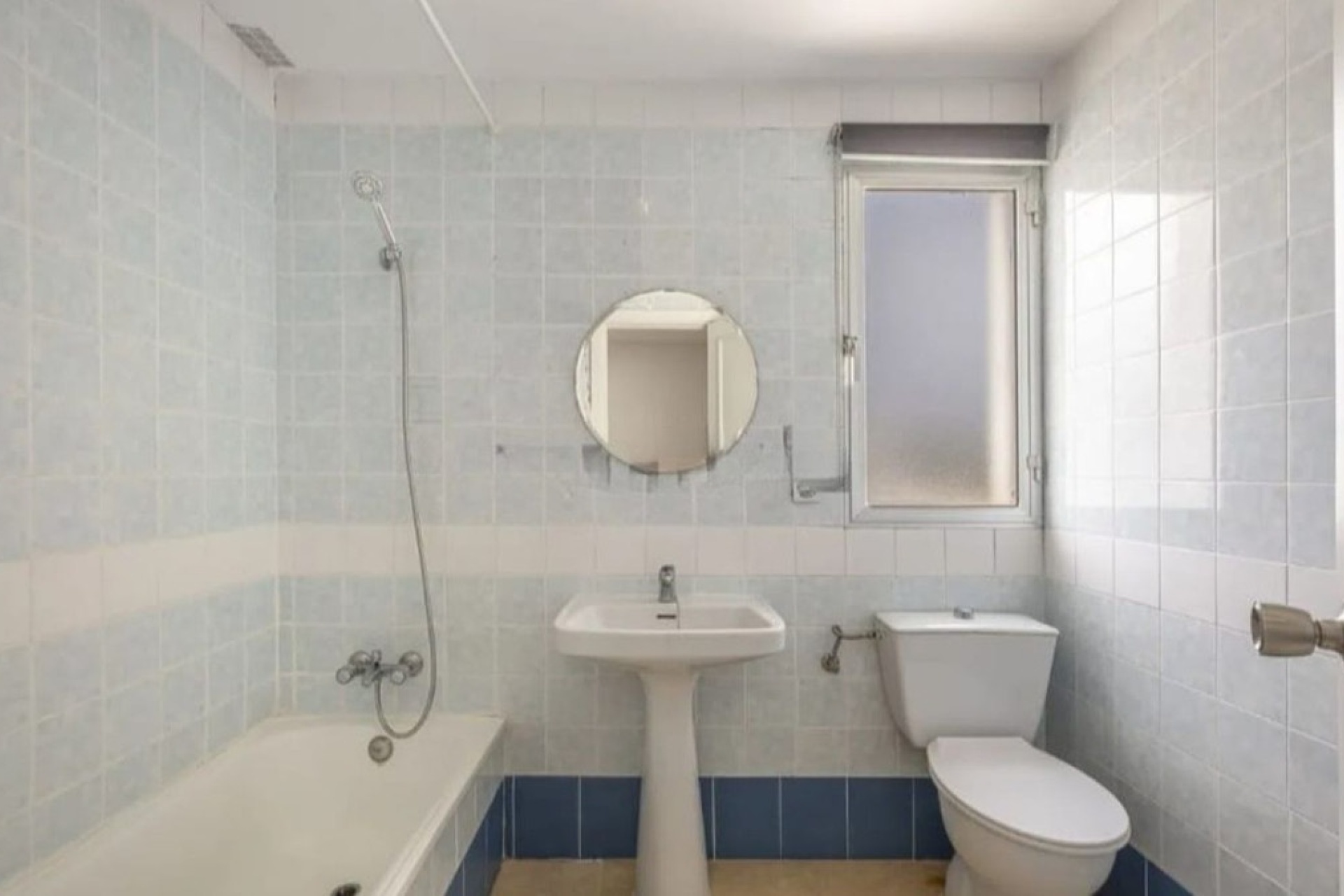 Resale - Town house - Estepona - Estepona Centro