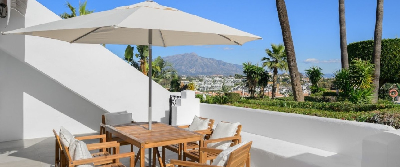 Resale - Town house - Estepona - Estepona Centro
