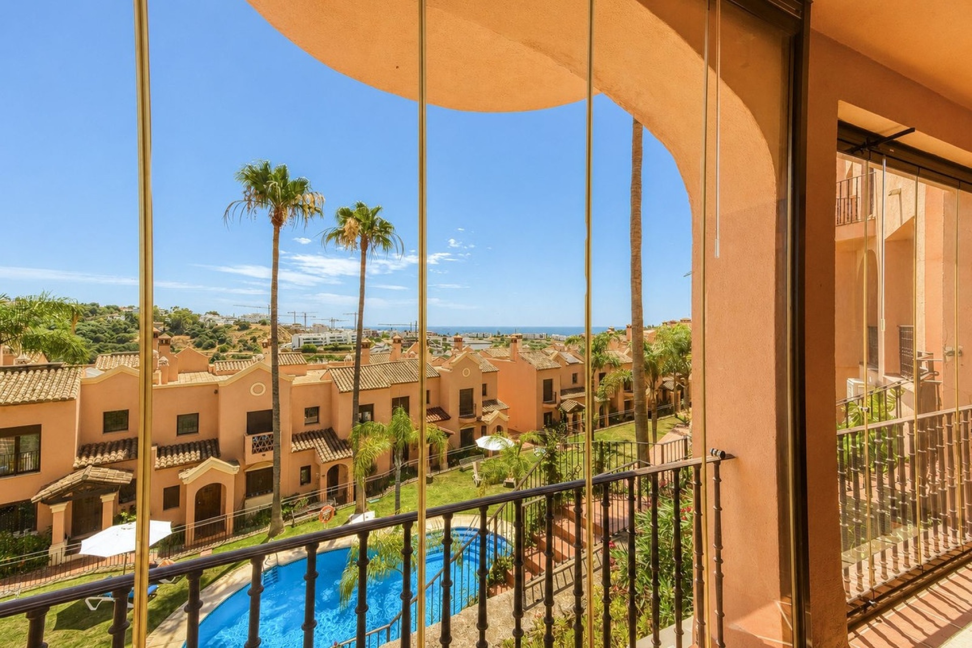 Resale - Town house - Estepona - Estepona Centro