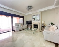 Resale - Town house - Estepona - Estepona Centro
