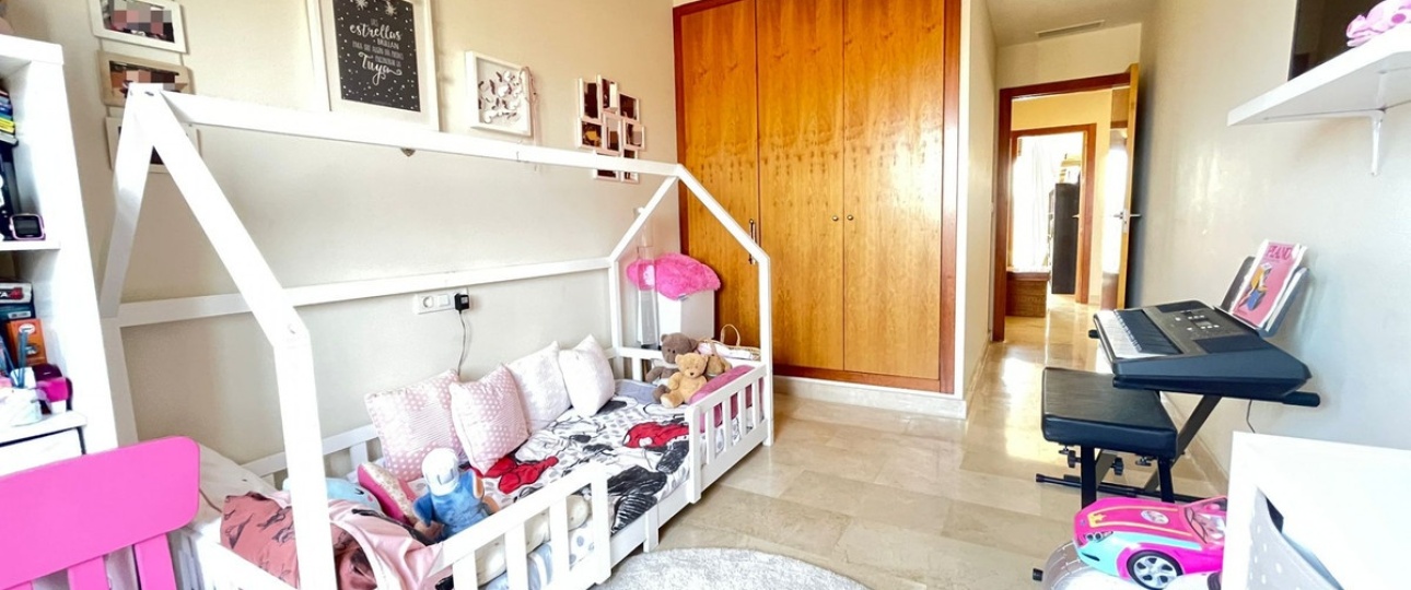 Resale - Town house - Estepona - Estepona Centro