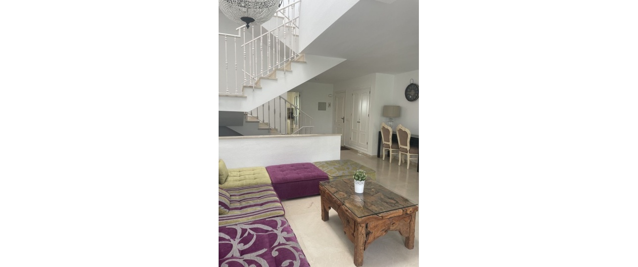Resale - Town house - Estepona - Estepona Centro
