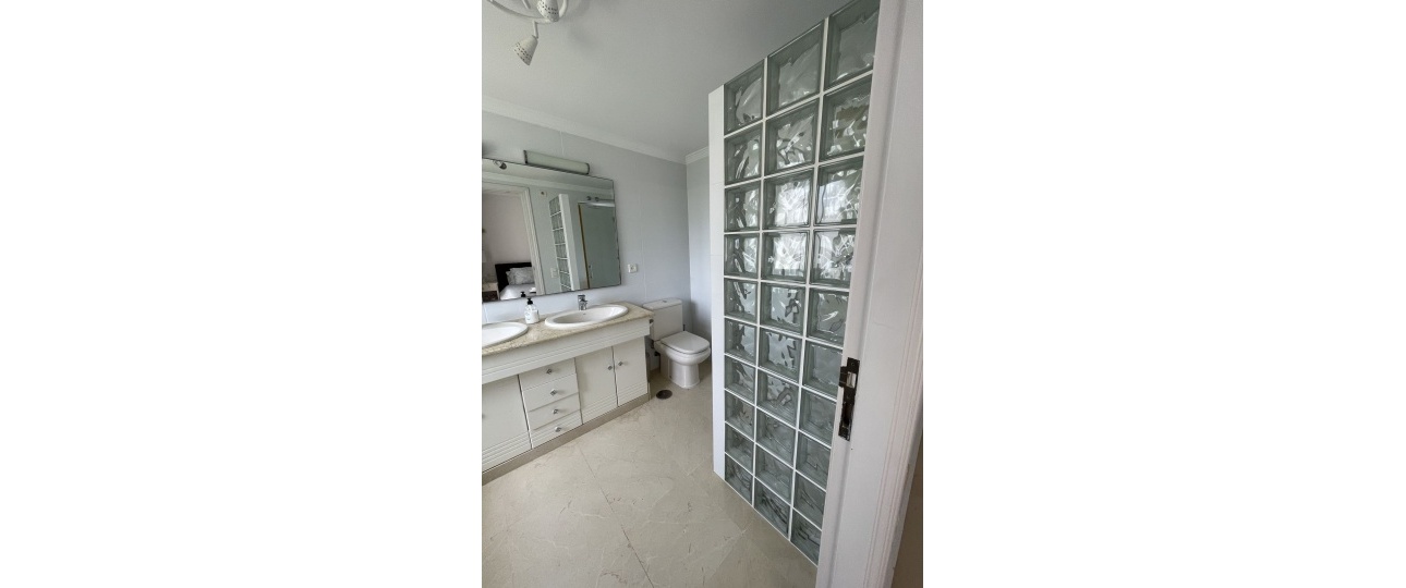 Resale - Town house - Estepona - Estepona Centro