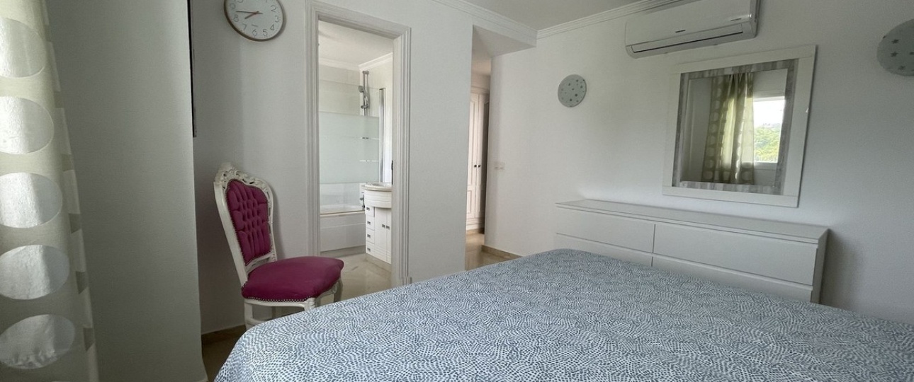 Resale - Town house - Estepona - Estepona Centro