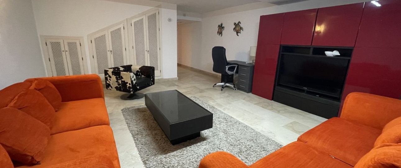 Resale - Town house - Estepona - Estepona Centro