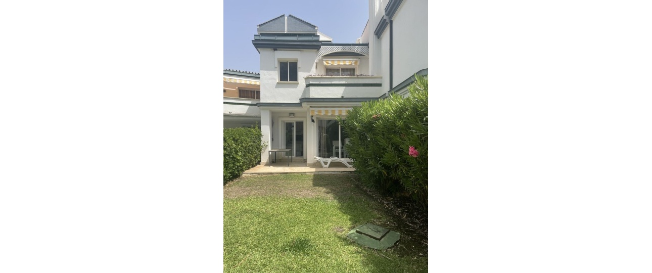 Resale - Town house - Estepona - Estepona Centro