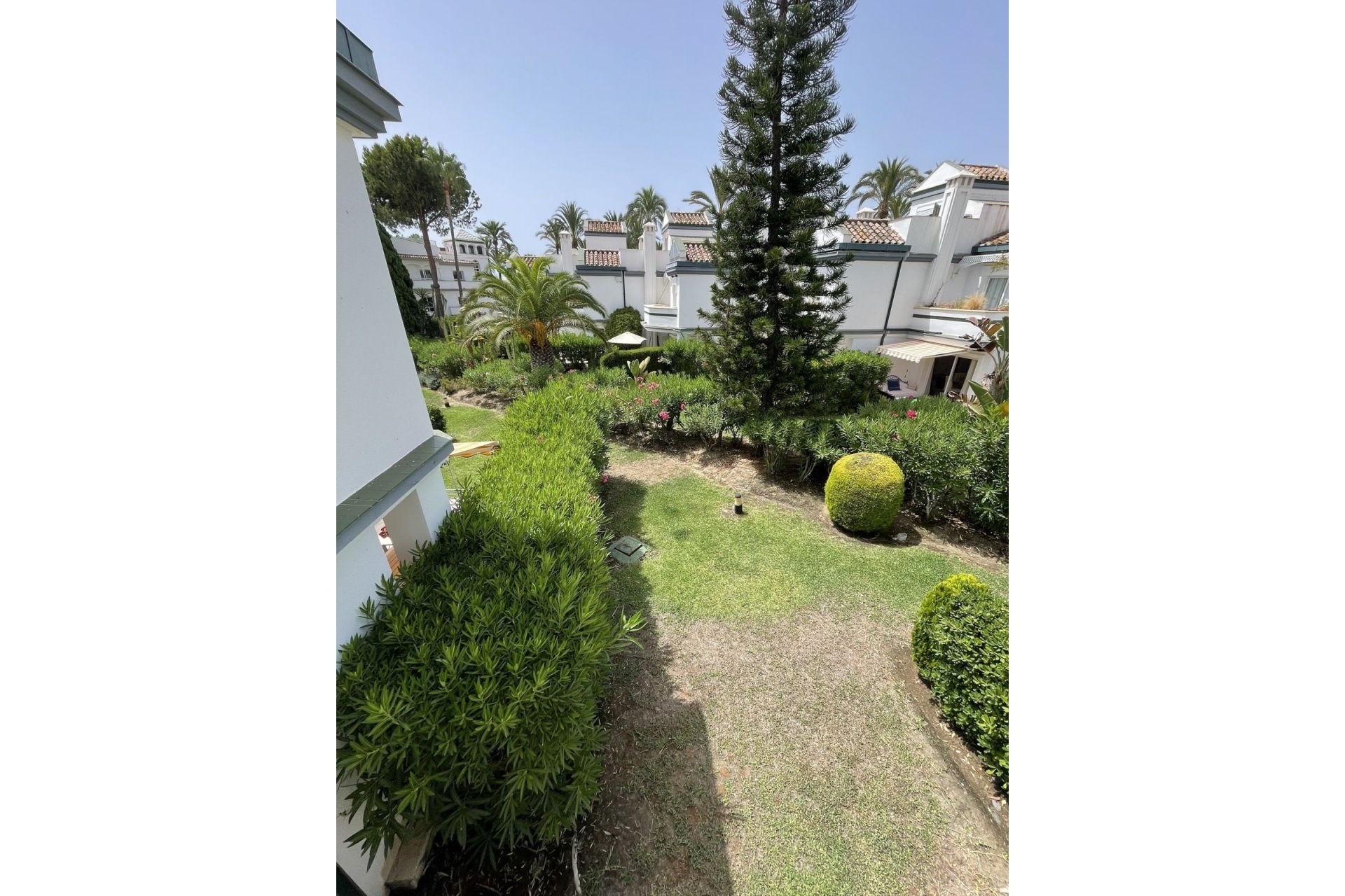 Resale - Town house - Estepona - Estepona Centro