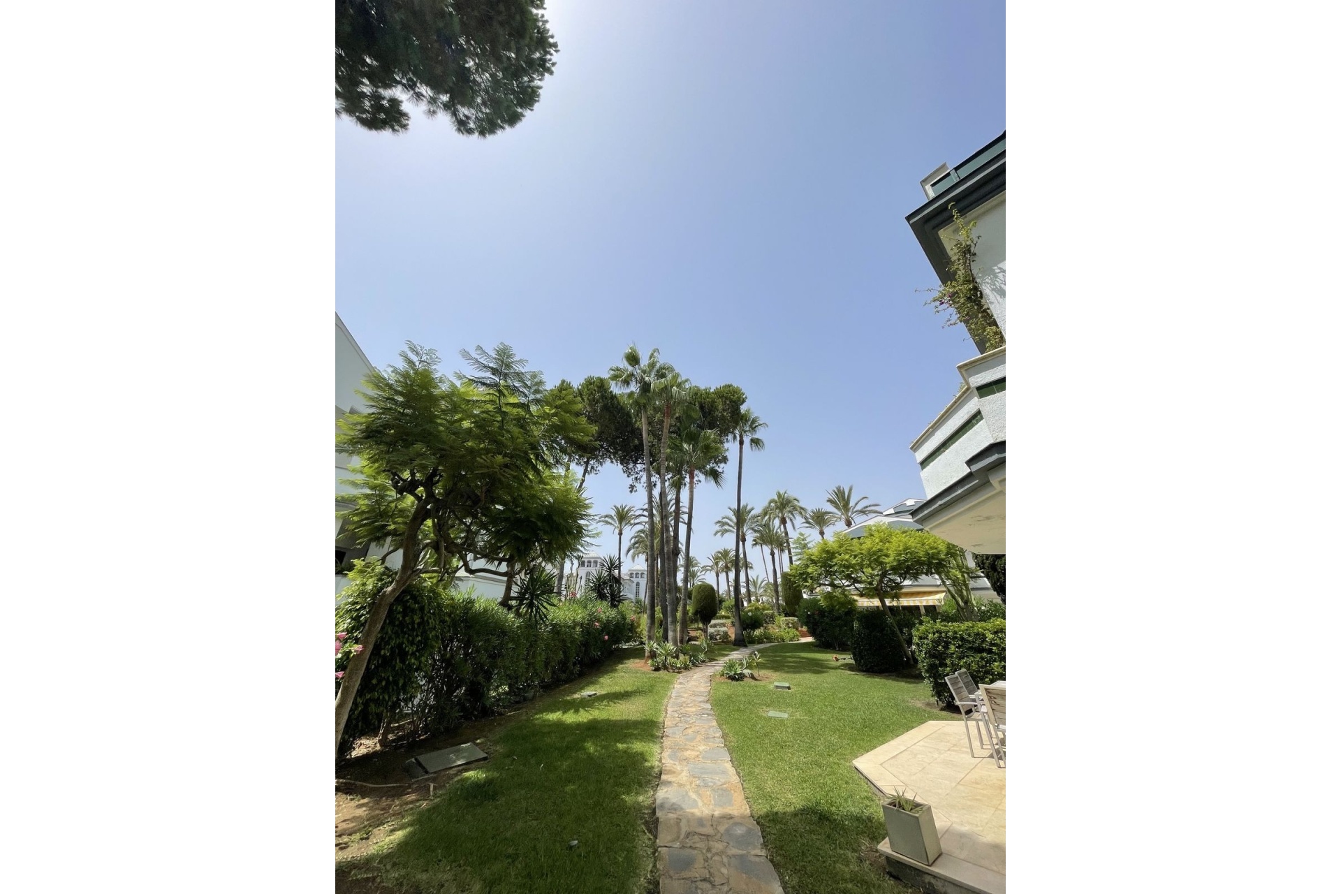 Resale - Town house - Estepona - Estepona Centro