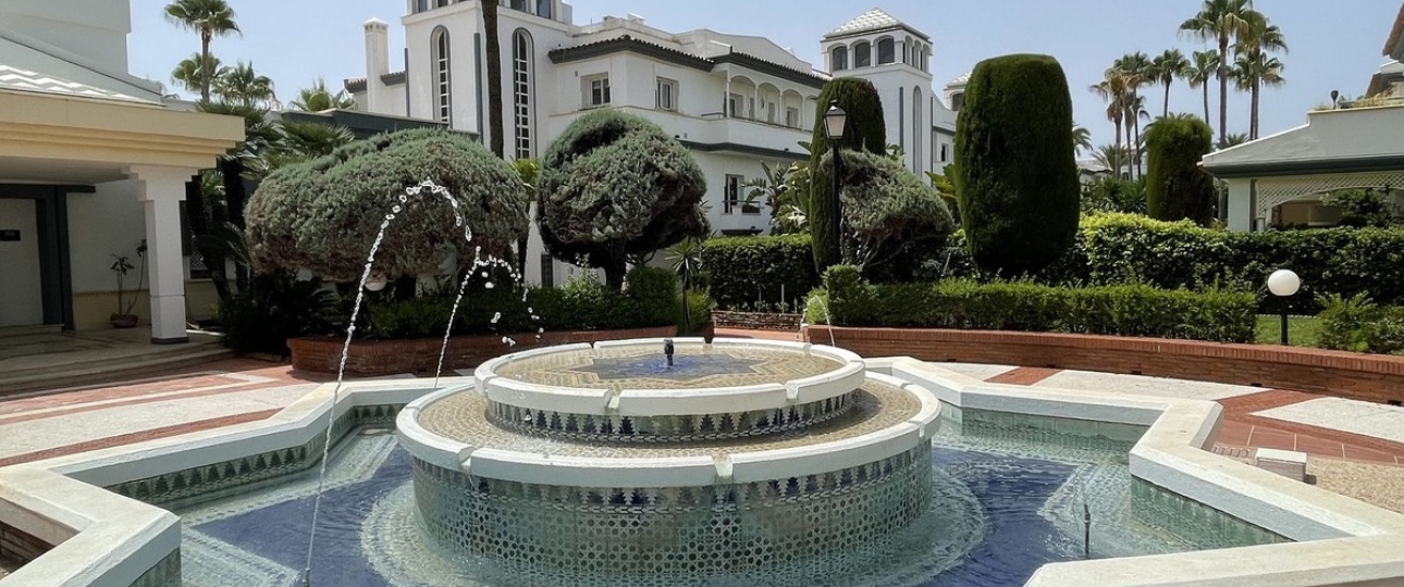 Resale - Town house - Estepona - Estepona Centro